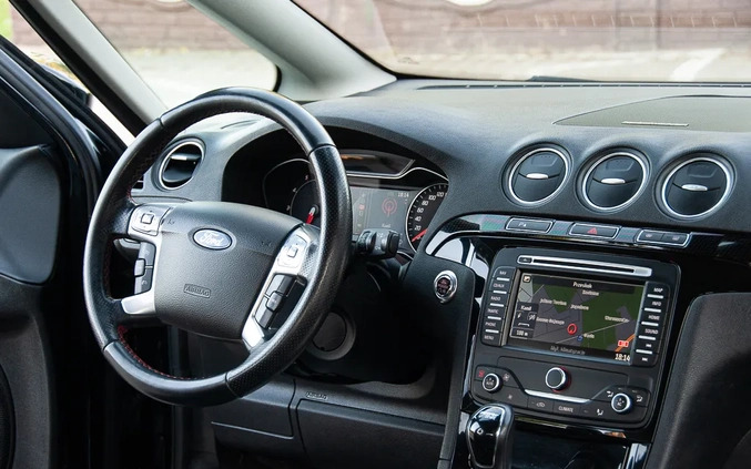 Ford S-Max cena 41900 przebieg: 212000, rok produkcji 2013 z Wyszków małe 742